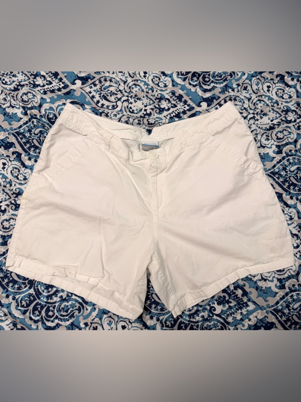 Women's White Cotton Columbia Casual Shorts